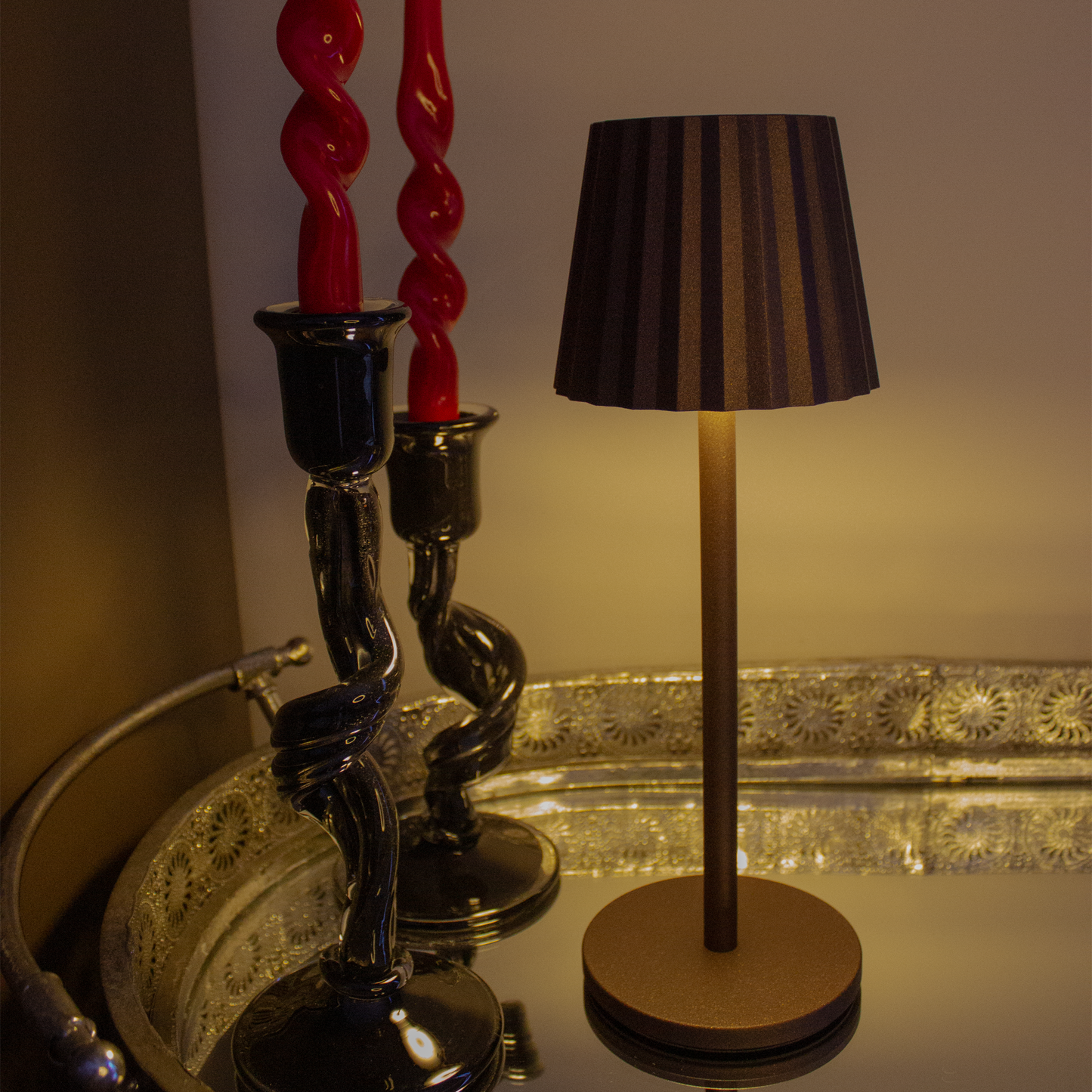 Hisar Rechargeable Table Lamp